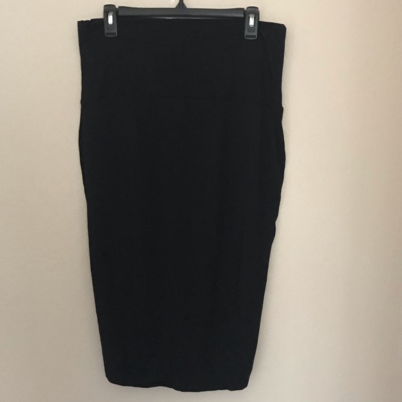 Old Navy Maternity Black Knit Pencil Skirt - Picture 2 of 5